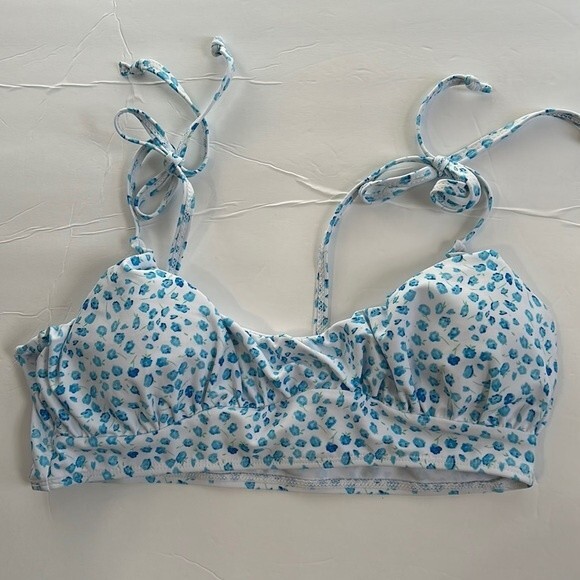 SHEIN Size Small Blue White Ditzy Floral Bikini Swim Top Padded Adjustable Strap - Picture 1 of 6